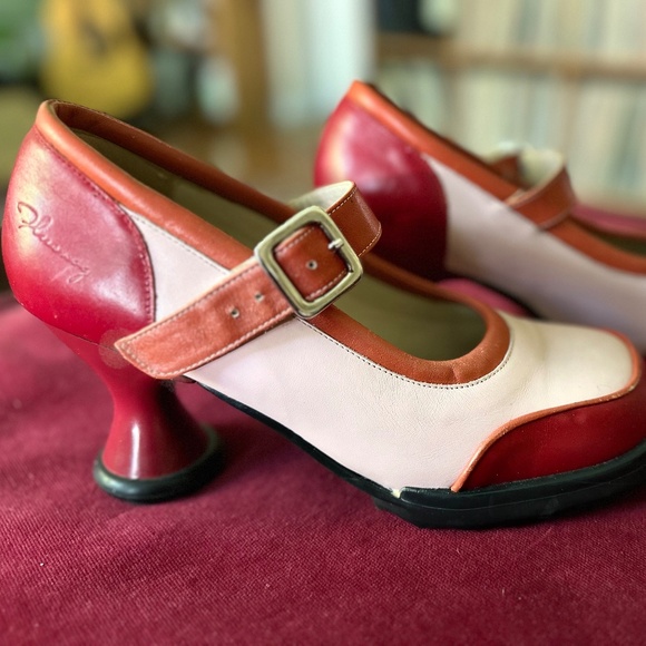 John Fluevog Mary Jane Size 10 in Red, Orange, Shell Pink Multi “the Gorgeous” - Picture 1 of 7